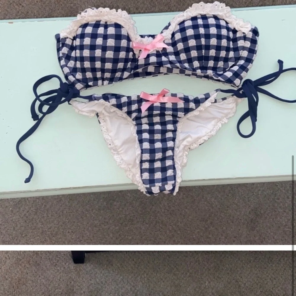 ISO - Picture 2 of 4